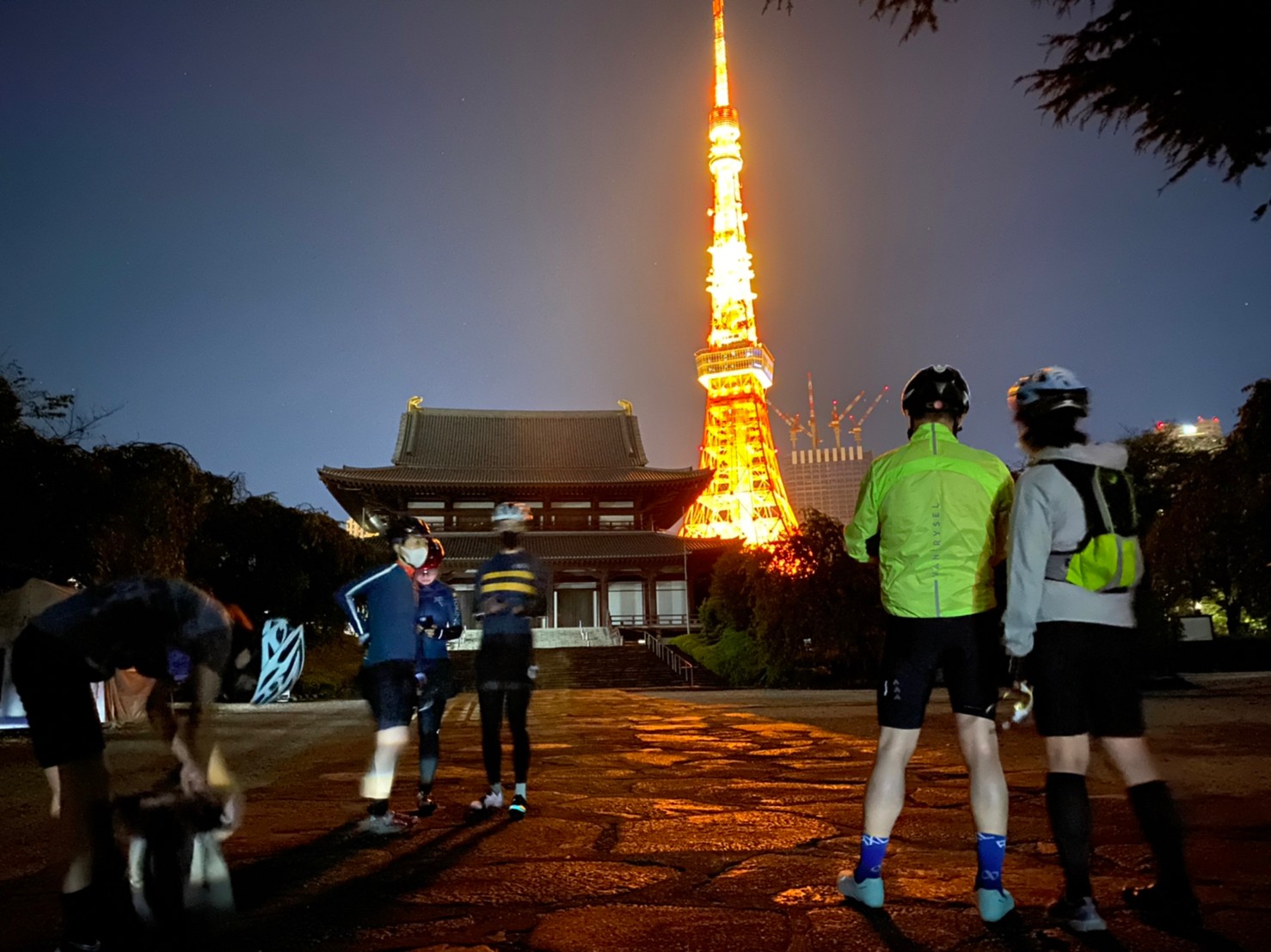 夏の終わりの澄んだ空気と夜景を楽しみに！