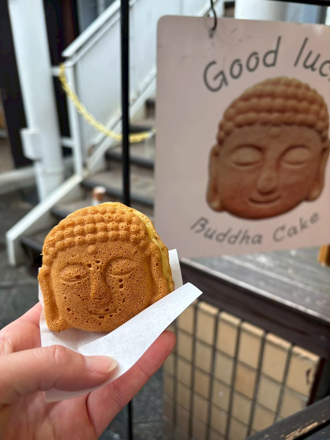 お待ちかねの食べ歩きタイム🍩