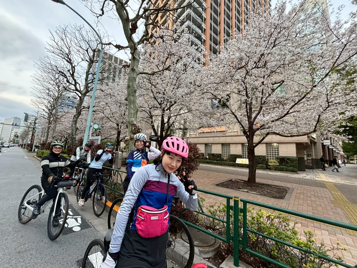 まずは明るいうちに千鳥ヶ淵へ!