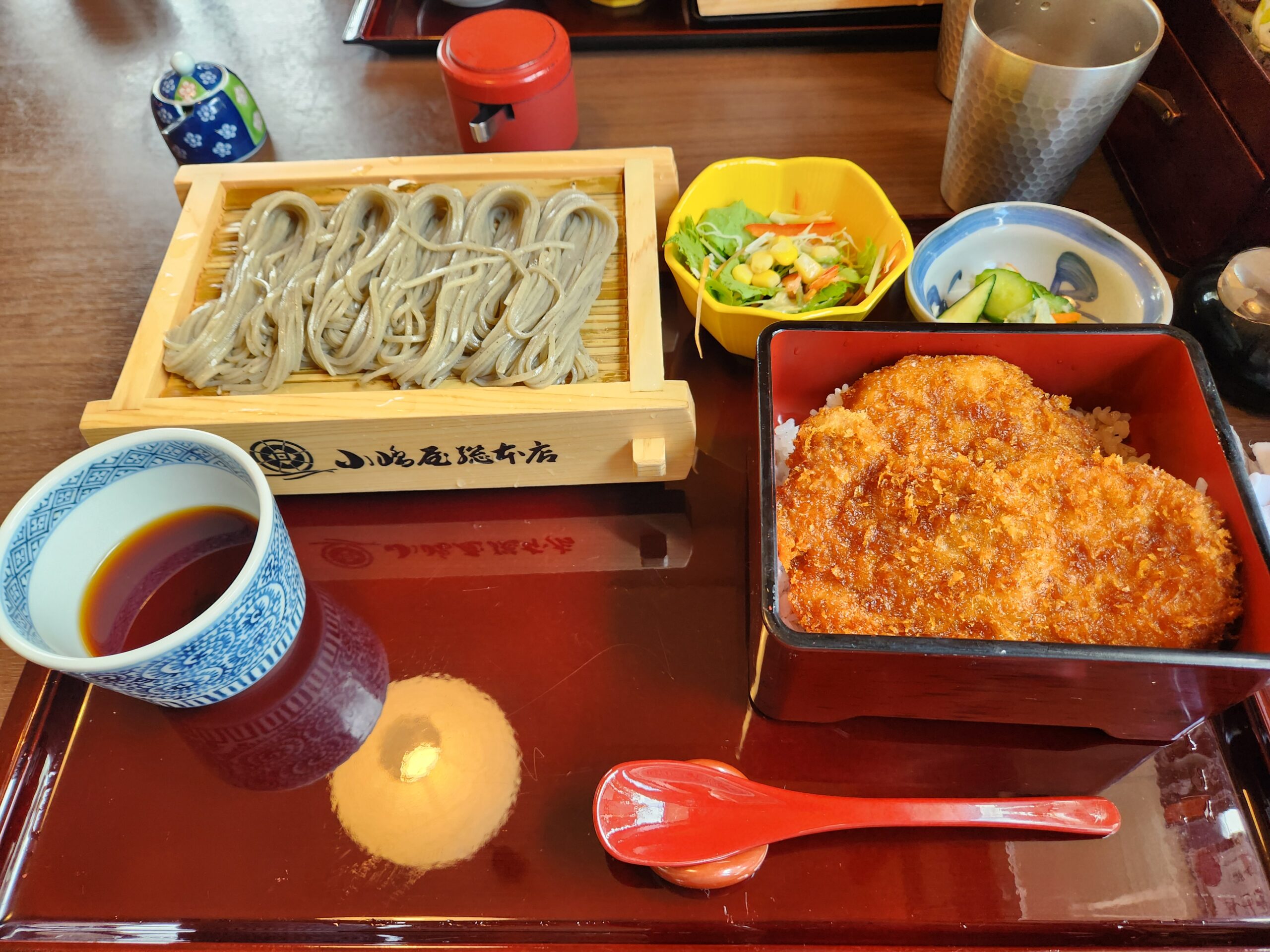 まずは腹ごしらえｗ